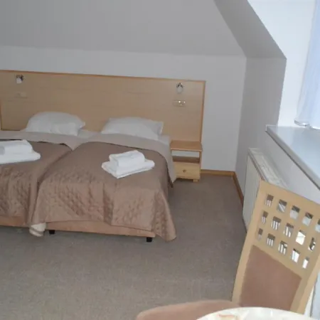 Pod Skarpa بيت ريفي