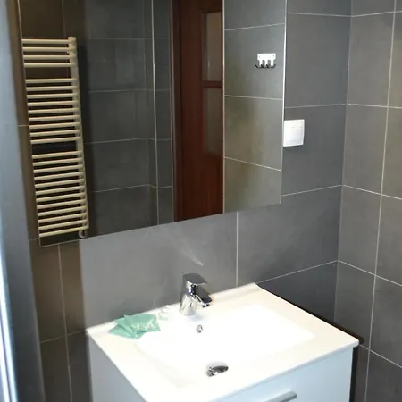 Pod Skarpa * ميسواكوفيتسه