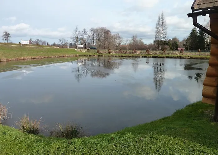 Pod Skarpa אורחן *